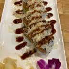Best Crunchy Salmon Avocado Roll in Washington, DC